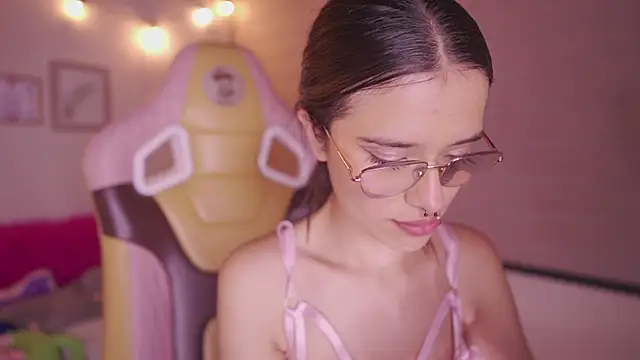 Lana Dreams  online show from 06.23.26