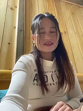 phungtiti online show from 11.15.25