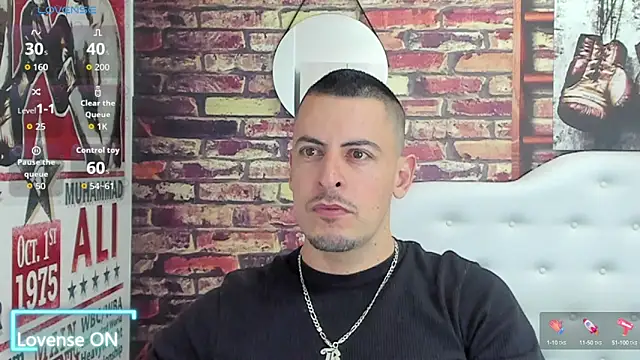 Snapshot of scotty_musicc chatting on 09.12.25 scotty musicc online show from 09.12.25