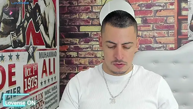 Snapshot of scotty_musicc chatting on 09.15.25 scotty musicc online show from 09.15.25