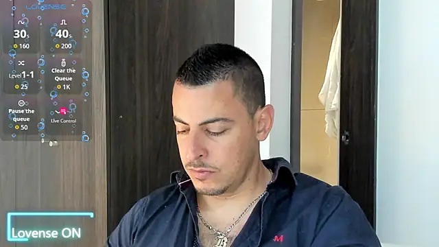 Snapshot of scotty_musicc chatting on 10.24.25 scotty musicc online show from 10.24.25