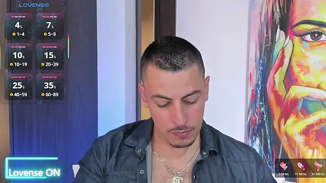 Snapshot of scotty_musicc chatting on 12.21.25 scotty musicc online show from 12.21.25