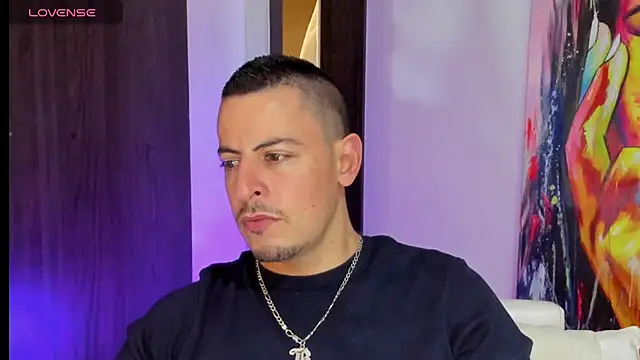 Snapshot of scotty_musicc chatting on 02.11.26 scotty musicc online show from 02.11.26