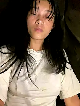 Snapshot of EmLy02 chatting on 09.12.25 EmLy02 online show from 09.12.25