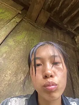 Snapshot of EmLy02 chatting on 09.17.25 EmLy02 online show from 09.17.25