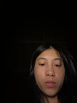 Snapshot of EmLy02 chatting on 10.06.25 EmLy02 online show from 10.06.25