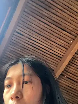 Snapshot of EmLy02 chatting on 10.12.25 EmLy02 online show from 10.12.25