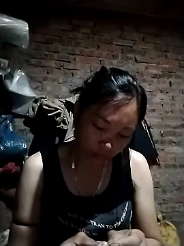   Ngoc20   online show from 12.04.25