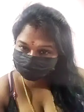 Snapshot of chaitara-reddy chatting on 09.22.25 chaitara-reddy online show from 09.22.25