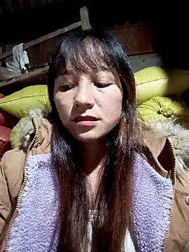 Snapshot of Mini3333 chatting on 10.28.25 Mini3333 online show from 10.28.25