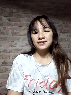 Snapshot of Mini3333 chatting on 12.17.25 Mini3333 online show from 12.17.25