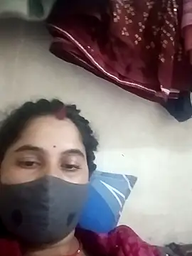 JULEE-740 online show from 11.04.25