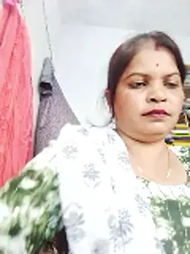 Rajnee33A online show from 11.05.25