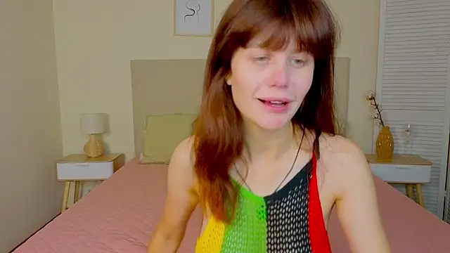 Snapshot of Real_nature__ chatting on 10.18.25 Real nature online show from 10.18.25