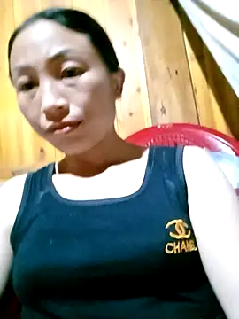Snapshot of lucybaby00 chatting on 04.22.26 lucybaby00 online show from 04.22.26