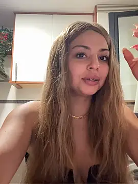 Snapshot of NoeliaGarcia17 chatting on 06.25.26 NoeliaGarcia17 online show from 06.25.26
