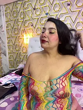 Snapshot of Anahibella chatting on 04.25.26 Anahibella online show from 04.25.26
