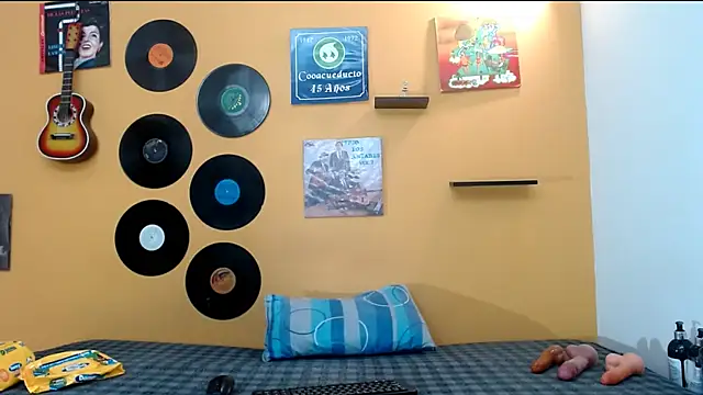 skinnyverus18 online show from 05.08.26
