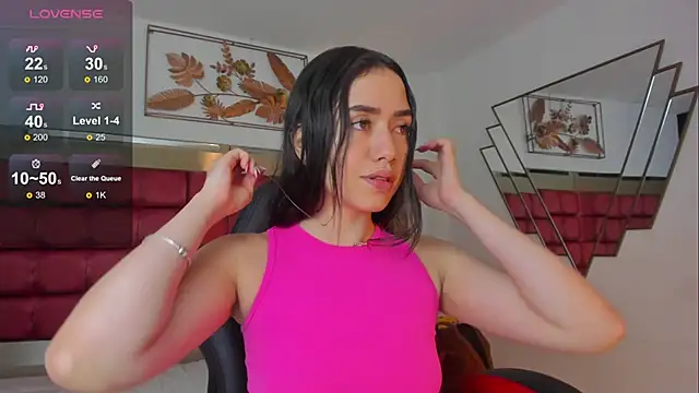 SaraWagner  online show from 12.18.25