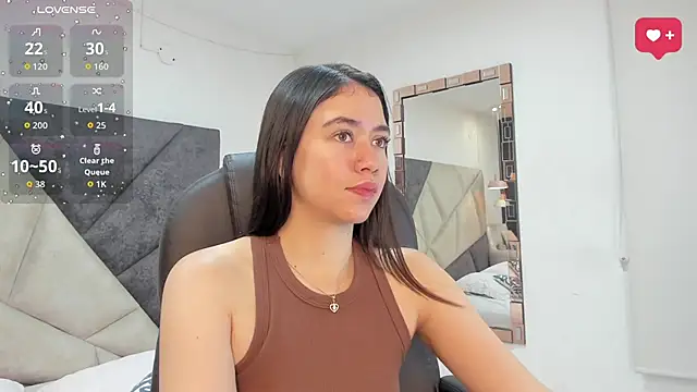 SaraWagner  online show from 05.11.26