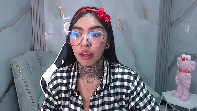 Snapshot of Ashley_Blum_v chatting on 09.13.25 Ashley Blum v online show from 09.13.25