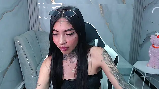 Snapshot of Ashley_Blum_v chatting on 09.29.25 Ashley Blum v online show from 09.29.25