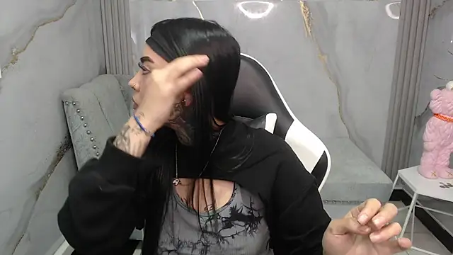 Snapshot of Ashley_Blum_v chatting on 11.24.25 Ashley Blum v online show from 11.24.25