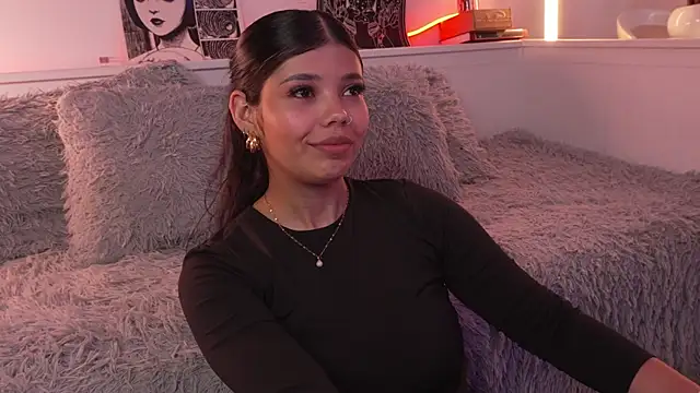 sophieee art online show from 04.20.26