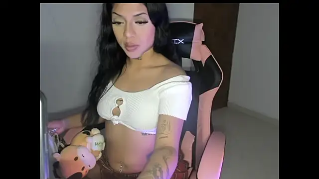 Snapshot of Mia_Sweet_Couple chatting on 04.09.26 Mia Sweet Couple online show from 04.09.26