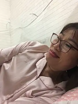 Snapshot of Vitamin_sexy chatting on 03.04.26 Vitamin sexy online show from 03.04.26