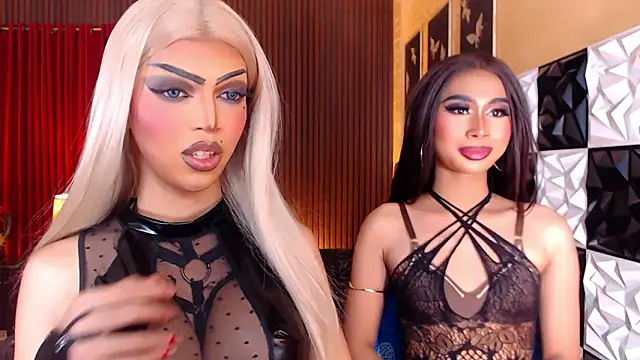 Snapshot of XinFuckingLust chatting on 03.09.26 XinFuckingLust online show from 03.09.26