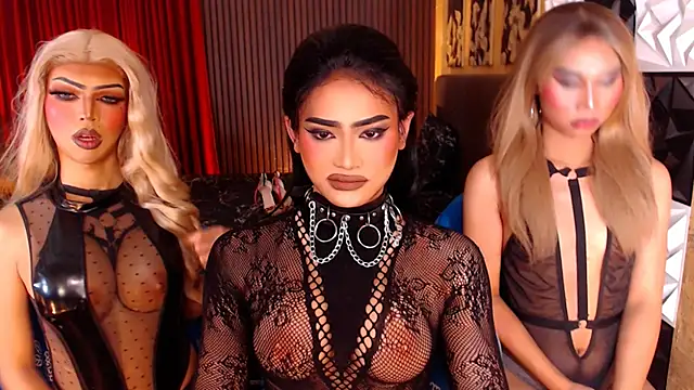 Snapshot of XinFuckingLust chatting on 03.10.26 XinFuckingLust online show from 03.10.26