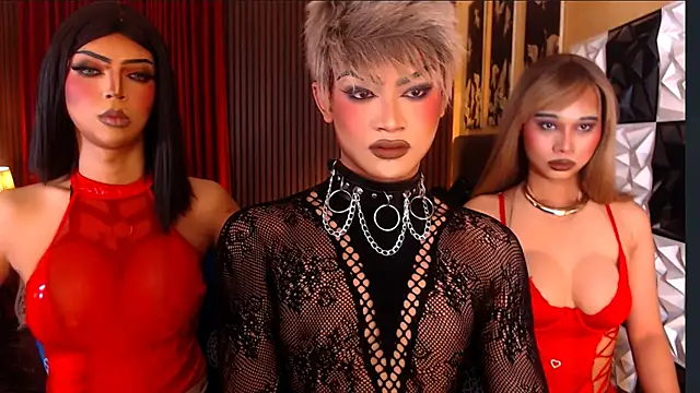 Snapshot of XinFuckingLust chatting on 03.11.26 XinFuckingLust online show from 03.11.26