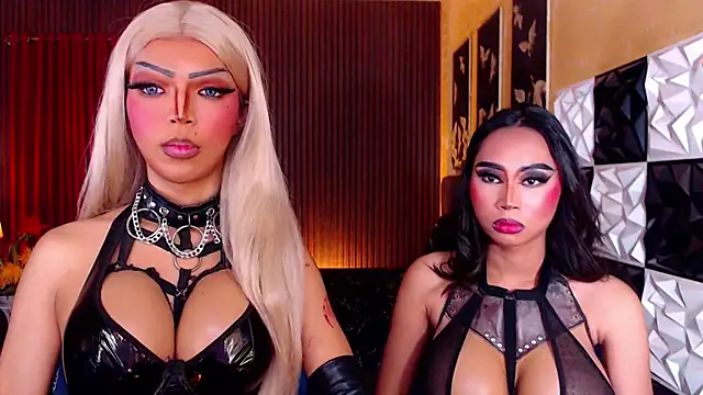 Snapshot of XinFuckingLust chatting on 03.16.26 XinFuckingLust online show from 03.16.26