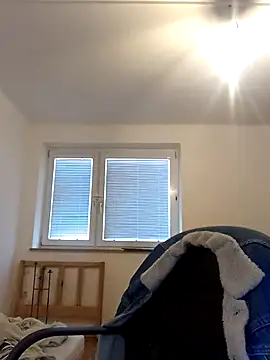 Snapshot of Premium-Jogurt chatting on 12.23.25 Premium-Jogurt online show from 12.23.25