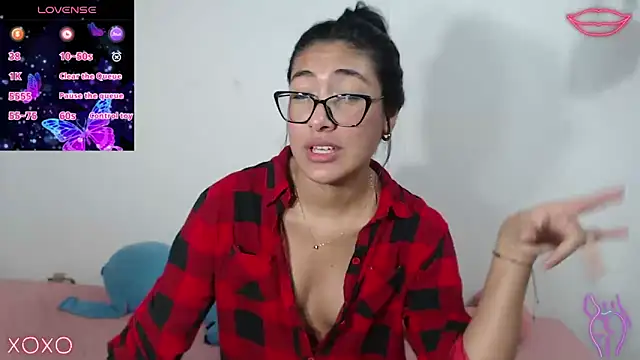 Snapshot of Allison_19__ chatting on 09.22.25 Allison 19 online show from 09.22.25