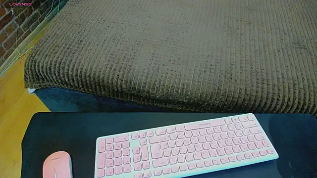 Cutiee Alicee online show from 02.27.26