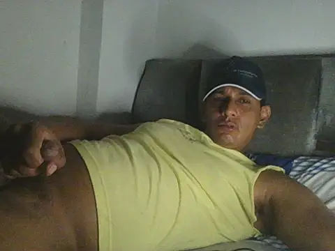 Snapshot of Jota_Alejand chatting on 10.28.25 Jota Alejand online show from 10.28.25