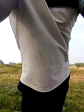 Snapshot of dolphiinn chatting on 02.15.26 dolphiinn online show from 02.15.26