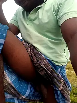 Snapshot of dolphiinn chatting on 02.18.26 dolphiinn online show from 02.18.26