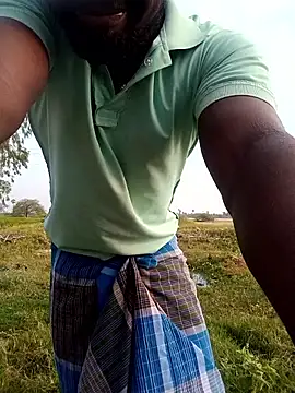 Snapshot of dolphiinn chatting on 02.19.26 dolphiinn online show from 02.19.26