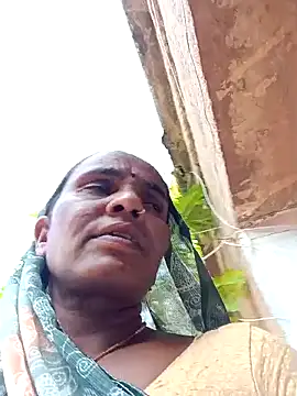 Snapshot of Pinky12A chatting on 10.11.25 Pinky12A online show from 10.11.25