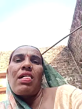 Snapshot of Pinky12A chatting on 10.17.25 Pinky12A online show from 10.17.25