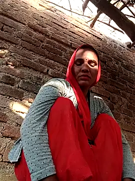 Snapshot of Pinky12A chatting on 11.07.25 Pinky12A online show from 11.07.25