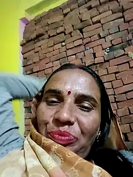 Snapshot of Pinky12A chatting on 11.11.25 Pinky12A online show from 11.11.25