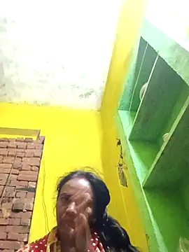 Snapshot of Pinky12A chatting on 11.22.25 Pinky12A online show from 11.22.25