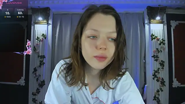 Lunar Lily online show from 10.13.25