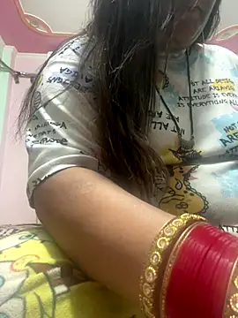 indian-hotmilfs online show from 12.14.25