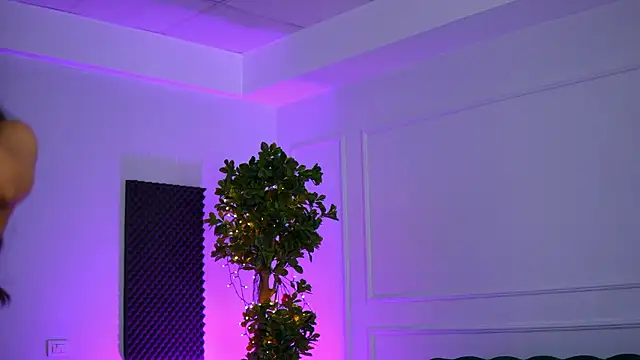 SiennaRuh online show from 03.21.26