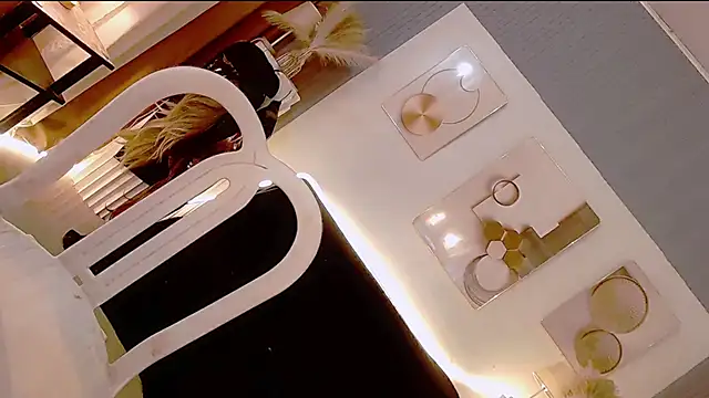 PearlDenis online show from 05.25.26